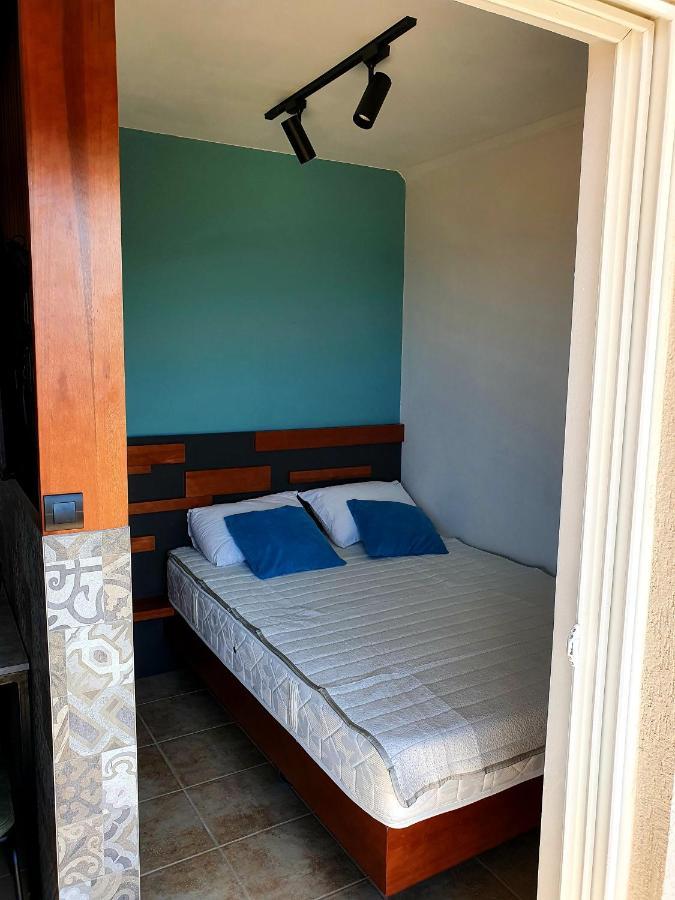 Anja & Ogo Apartments Sea View & Pool Petrovac ภายนอก รูปภาพ